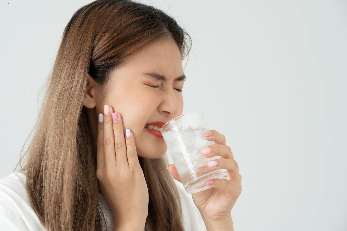 Featured image for “Does Teeth Whitening Cause Sensitivity? A Comprehensive Guide”