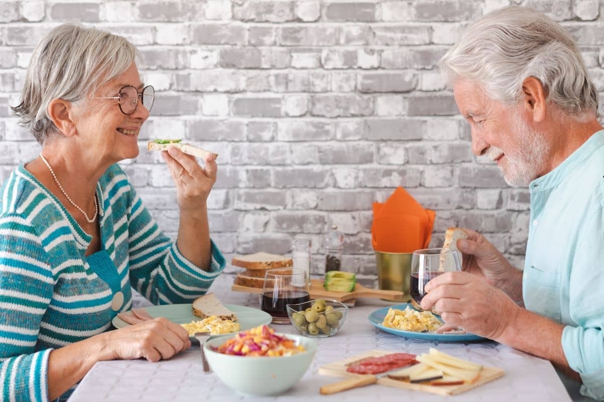 Featured image for “Eating After Dental Implants: When Can You Resume a Normal Diet?”